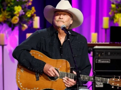 country music star alan jackson announces farewell tour last call one more for the road