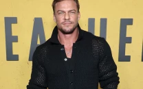 alan ritchson addresses batman rumors after motor city premiere alan ritchson addresses batman rumors after motor city premiere