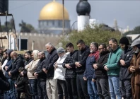 palestinians perform friday prayer on the streets in east jerusalem on march 27 2026 as israeli forces continue to impose restriction to palestinians from entering the dome of the rock of masjid al aqsa in jerusalem photo anadolu palestinians perform friday prayer on the streets in east jerusalem on march 27 2026 as israeli forces continue to impose restriction to palestinians from entering the dome of the rock of masjid al aqsa in jerusalem photo anadolu