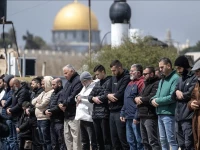 palestinians perform friday prayer on the streets in east jerusalem on march 27 2026 as israeli forces continue to impose restriction to palestinians from entering the dome of the rock of masjid al aqsa in jerusalem photo anadolu palestinians perform friday prayer on the streets in east jerusalem on march 27 2026 as israeli forces continue to impose restriction to palestinians from entering the dome of the rock of masjid al aqsa in jerusalem photo anadolu