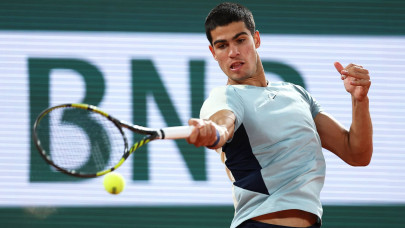 alcaraz racks up 40th win of 2022 alcaraz racks up 40th win of 2022