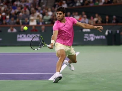 medvedev and alcaraz reach miami semis medvedev and alcaraz reach miami semis