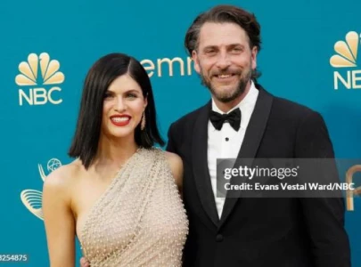 alexandra daddario and husband andrew form expecting first child alexandra daddario and husband andrew form expecting first child