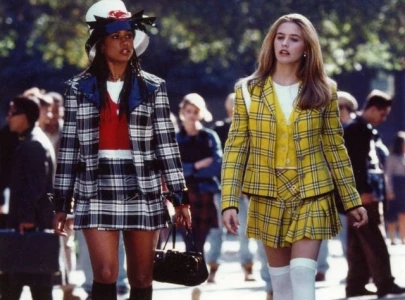paramount orders clueless sequel series with alicia silverstone returning as cher paramount orders clueless sequel series with alicia silverstone returning as cher