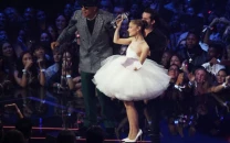 ariana grande wins video of the year at 2025 vmas discusses healing and growth in speech ariana grande wins video of the year at 2025 vmas discusses healing and growth in speech