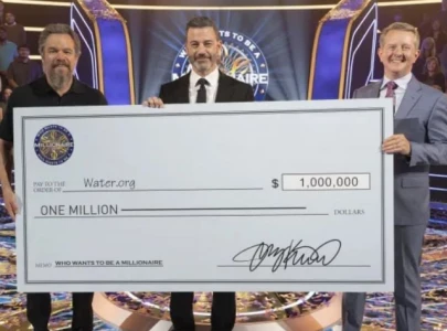 jimmy kimmel matt damon and ken jennings reunite on who wants to be a millionaire jimmy kimmel matt damon and ken jennings reunite on who wants to be a millionaire