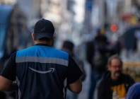 an amazon employee delivers packages in downtown san francisco california us on january 26 photo reuters an amazon employee delivers packages in downtown san francisco california us on january 26 photo reuters