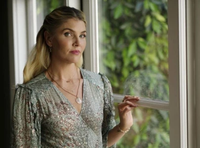 amanda kloots goes public with new boyfriend justin gimelstob at unforgettable evening gala