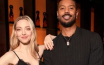 amanda seyfried reunites with all my children co star michael b jordan