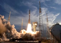 a united launch alliance atlas v rocket lifts off carrying amazon s project kuiper internet network satellites from the cape canaveral space force station in cape canaveral florida u s april 28 2025 photo reuters