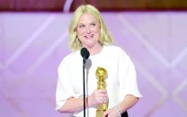 amy poehler slammed after golden globes win amy poehler slammed after golden globes win
