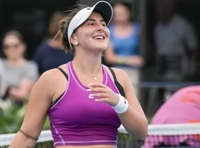 andreescu topples muguruza in adelaide
