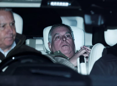 british police search royal mansion in investigation of king charles brother andrew