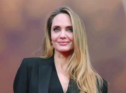 angelina jolie plans move abroad and says i don t recognize my country