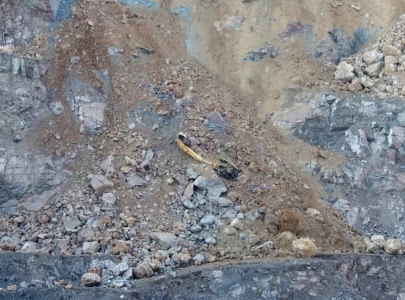 28 killed when illegal gold mine collapses in angola