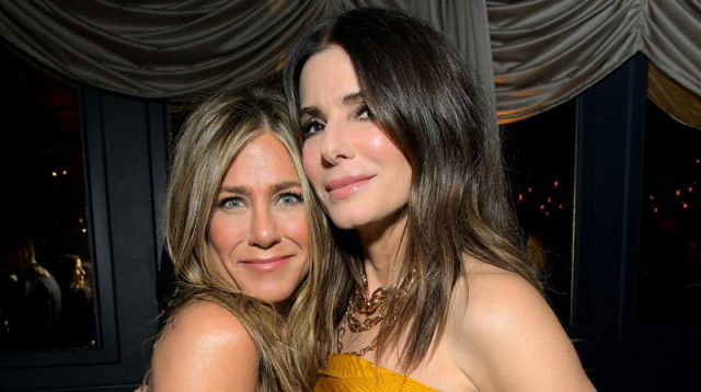 jennifer aniston and sandra bullock spotted outside plastic surgery office