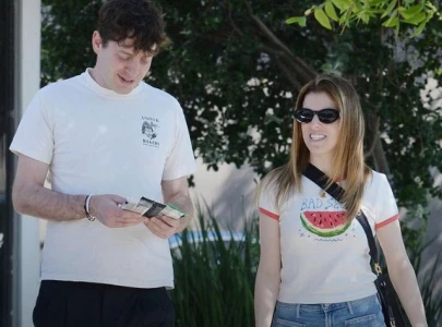 anna kendrick and alex edelman spotted on casual date as romance heats up