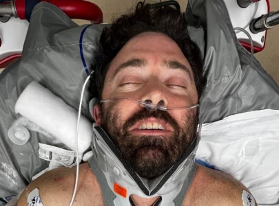 youtuber anthony vella suffers neck and back fractures in paragliding accident caught on camera youtuber anthony vella suffers neck and back fractures in paragliding accident caught on camera
