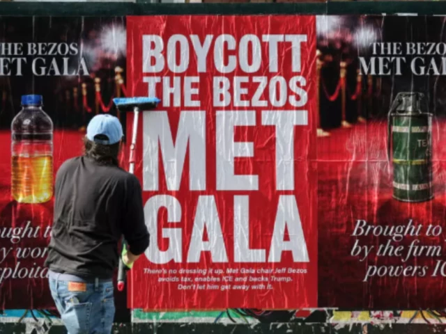 Anti-Bezos campaign urges Met Gala boycott in New York