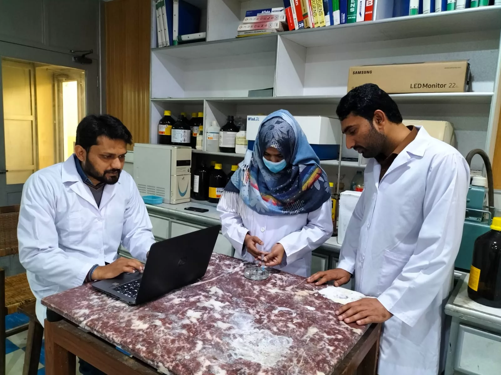 pakistani scientists develop low cost anti bacterial fabric pakistani scientists develop low cost anti bacterial fabric