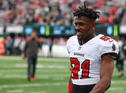 antonio brown arrested for attempted murder extradited from dubai to u s antonio brown arrested for attempted murder extradited from dubai to u s