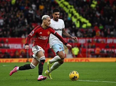 man utd s antony fuelled by critics amid difficult season