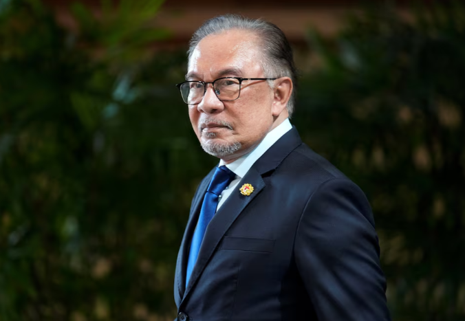 malaysian prime minister anwar ibrahim leaves japan s prime minister s official residence after a meeting with japanese prime minister fumio kishida in tokyo japan may 23 2024 photo reuters