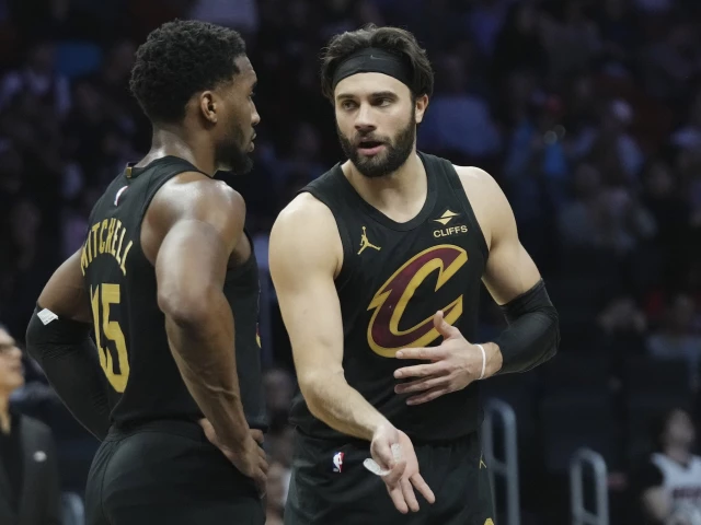 strus suffered a jones fracture a broken bone connecting the small toe to the foot during recent off season training strus suffered a jones fracture a broken bone connecting the small toe to the foot during recent off season training