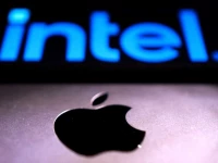 intel and apple logos are seen in this illustration taken september 24 2025 photo reuters