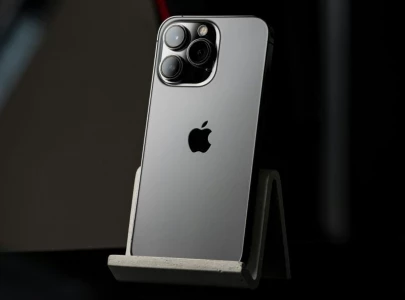 apple s iphone 16 struggles with ai features delay increasing huawei competition apple s iphone 16 struggles with ai features delay increasing huawei competition