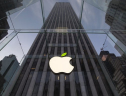 apple shares drop 5 on buyback cut and trump tariffs hit apple shares drop 5 on buyback cut and trump tariffs hit