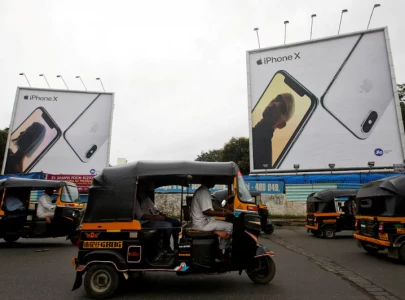 apple benefits as india cuts smartphone import tax to 15 apple benefits as india cuts smartphone import tax to 15