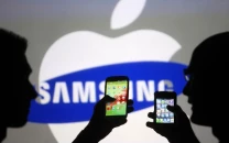 apple overtakes samsung to become the world s top smartphone brand
