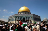 palestinians gather near the dome of the rock on the fourth friday of the holy month of ramadan on al aqsa compound also known to jews as temple mount in jerusalem s old city april 14 2023 reuters