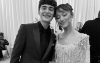 ariana grande and noah schnapp photo at critics choice awards prompts backlash