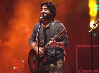 arijit singh praises atif aslam shafqat amanat ali during abu dhabi concert arijit singh praises atif aslam shafqat amanat ali during abu dhabi concert