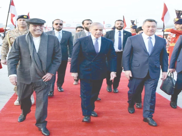 president asif ali zardari and prime minister shehbaz sharif receive kyrgyzstan president sadyr nurgozhoevich zhaparov on his arrival at nur khan airbase in rawalpindi photo nni