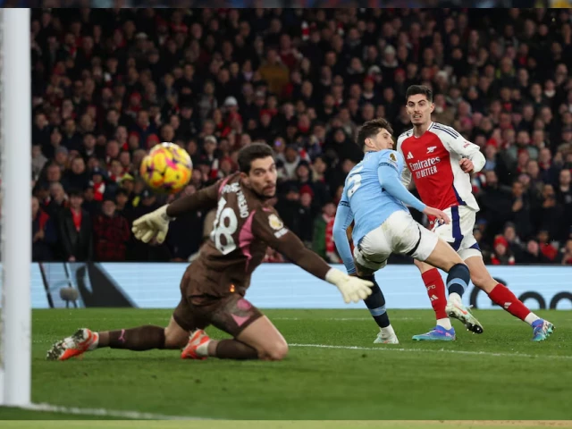 arsenal smash manchester city 5 1 move within six points of top spot arsenal smash manchester city 5 1 move within six points of top spot