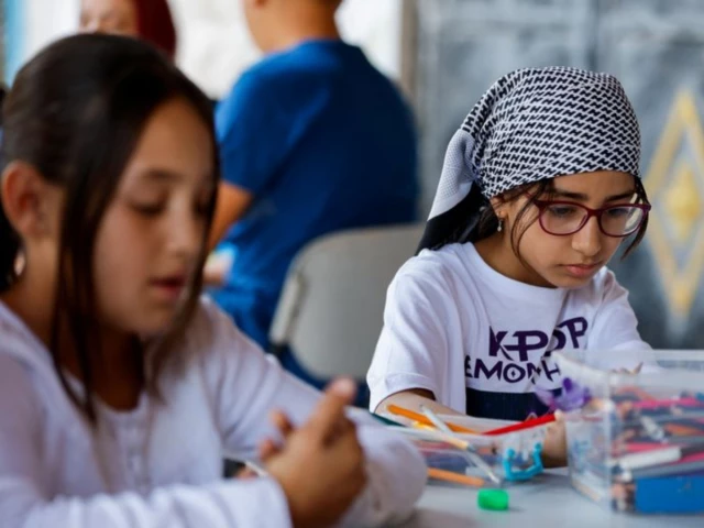 palestinian children draw at rommana studio in hebron in the israeli occupied west bank september 22 2026 photo reuters palestinian children draw at rommana studio in hebron in the israeli occupied west bank september 22 2026 photo reuters