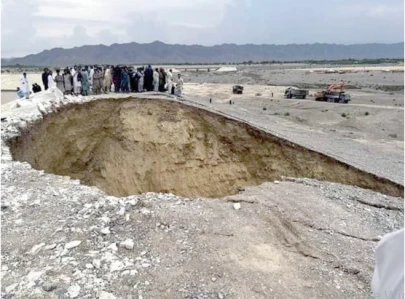 dc visits storm hit areas in kalat