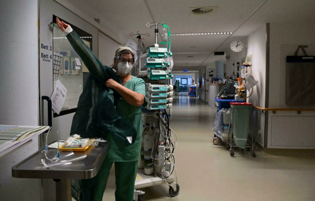 some people inside are boiling even if they don t let it spill out says marx of the frustration felt by many hospital staff afp some people inside are boiling even if they don t let it spill out says marx of the frustration felt by many hospital staff afp