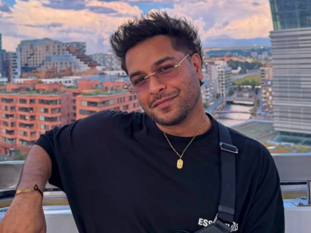 Asim Azhar's fans mark singer's 13 years in music by giving back