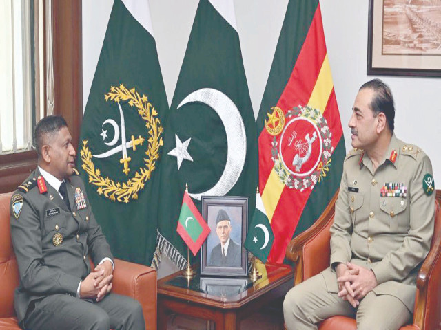 maldives armed forces major general ibrahim hilmy calls on coas gen syed asim munir at the general headquarters in rawalpindi photo ppi