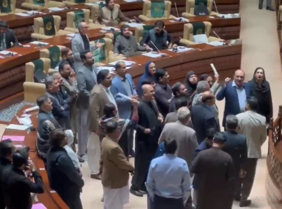 emotions flare in sindh assembly as opposition assails govt for failed operation at gul plaza