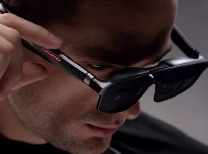asus unveils glasses that turn extended reality eyewear into gaming display