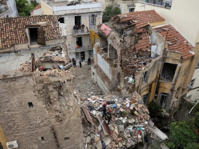 Six dead after explosion destroys building in Athens