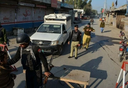 sho among five cops martyred in di khan