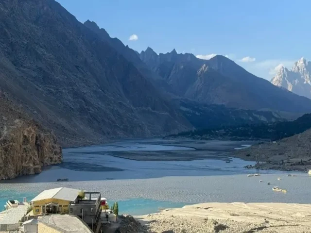 Has Hunza’s Attabad Lake dried into a desert? It’s not that simple