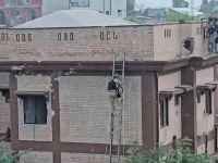 mop up pakistan army commandos clear the ctd and special branch buildings at the old police lines premises in kohat photo nni