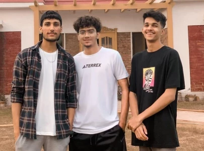 everything you need to know about karachi based band aur who collaborated with zayn everything you need to know about karachi based band aur who collaborated with zayn
